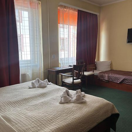 Hotel Bila Ruze Písek Eksteriør billede